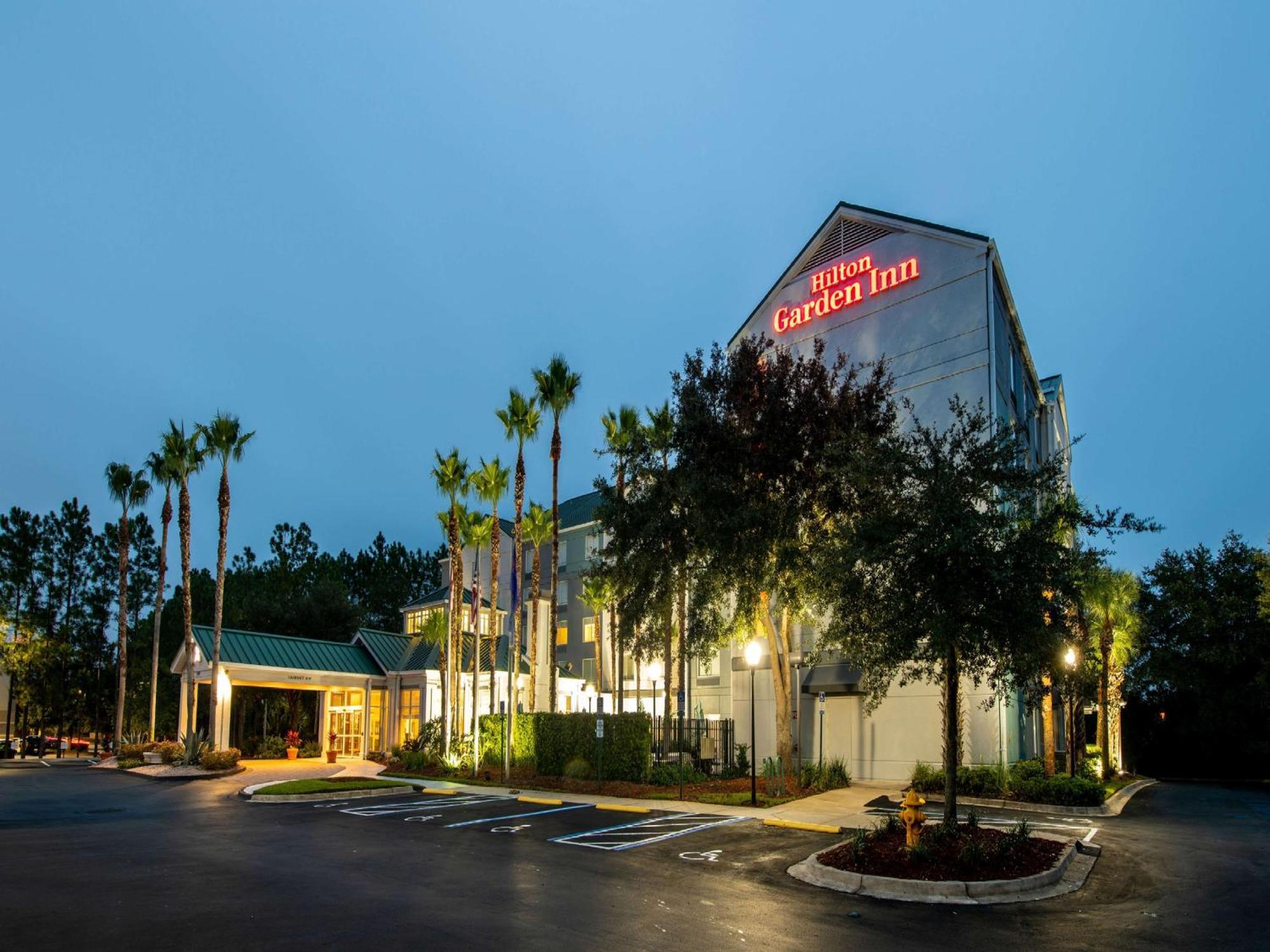 Hilton Garden Inn Jacksonville Jtb/Deerwood Park מראה חיצוני תמונה