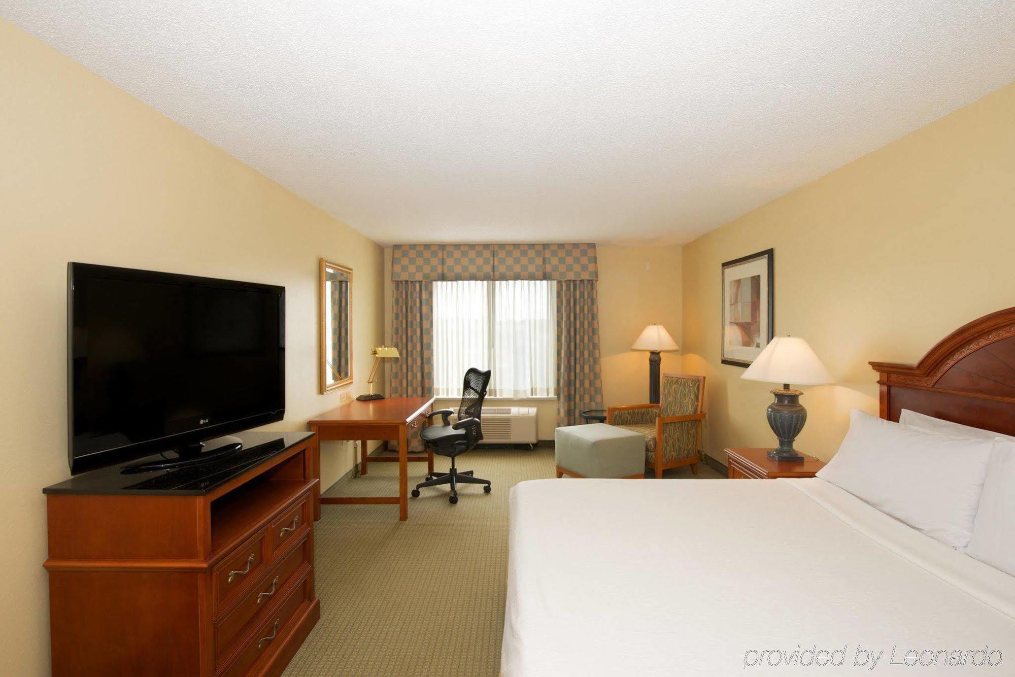 Hilton Garden Inn Jacksonville Jtb/Deerwood Park מראה חיצוני תמונה